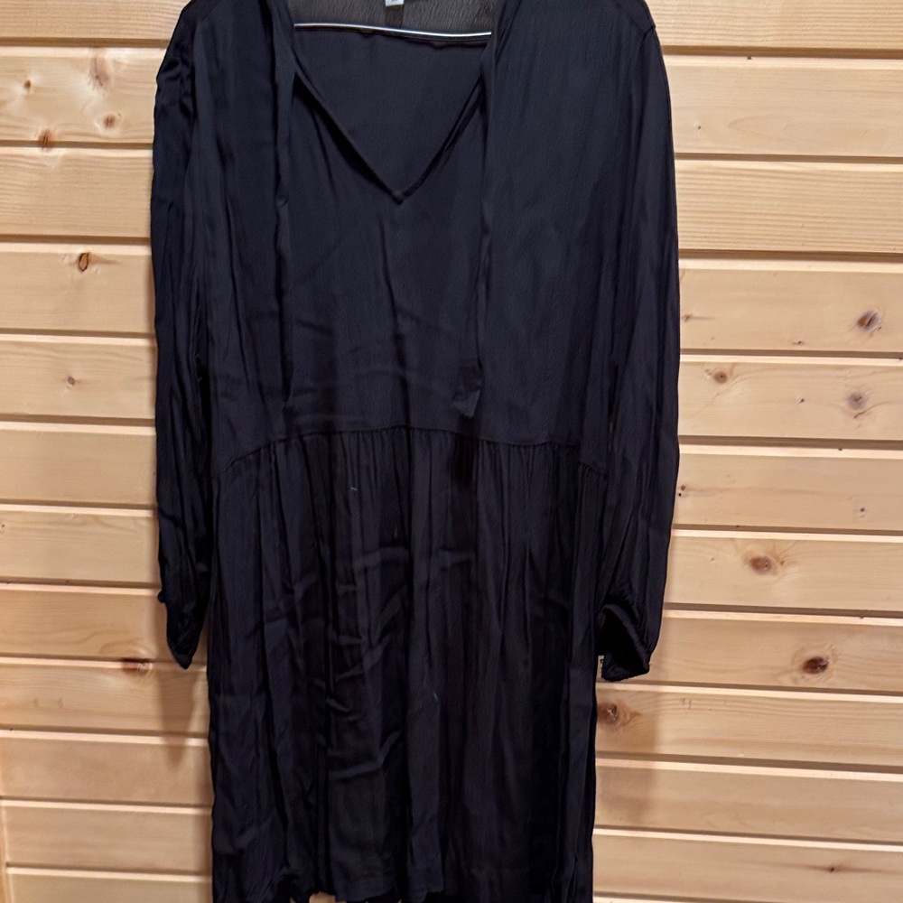 Free Assembly Black Long-Sleeve dress